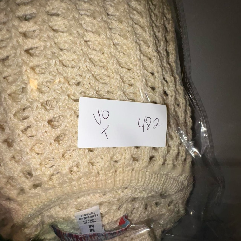 Urban Outfitters Cream Knit Crop Top - Picture 9 of 9